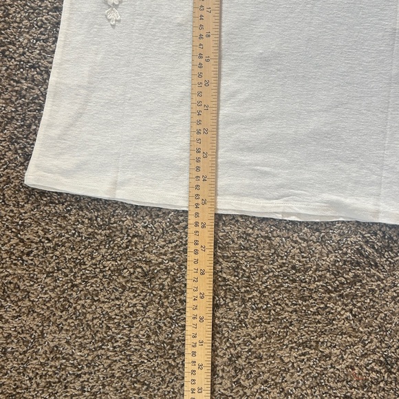 White Sleeveless Top with Floral Embroidery - Picture 5 of 6